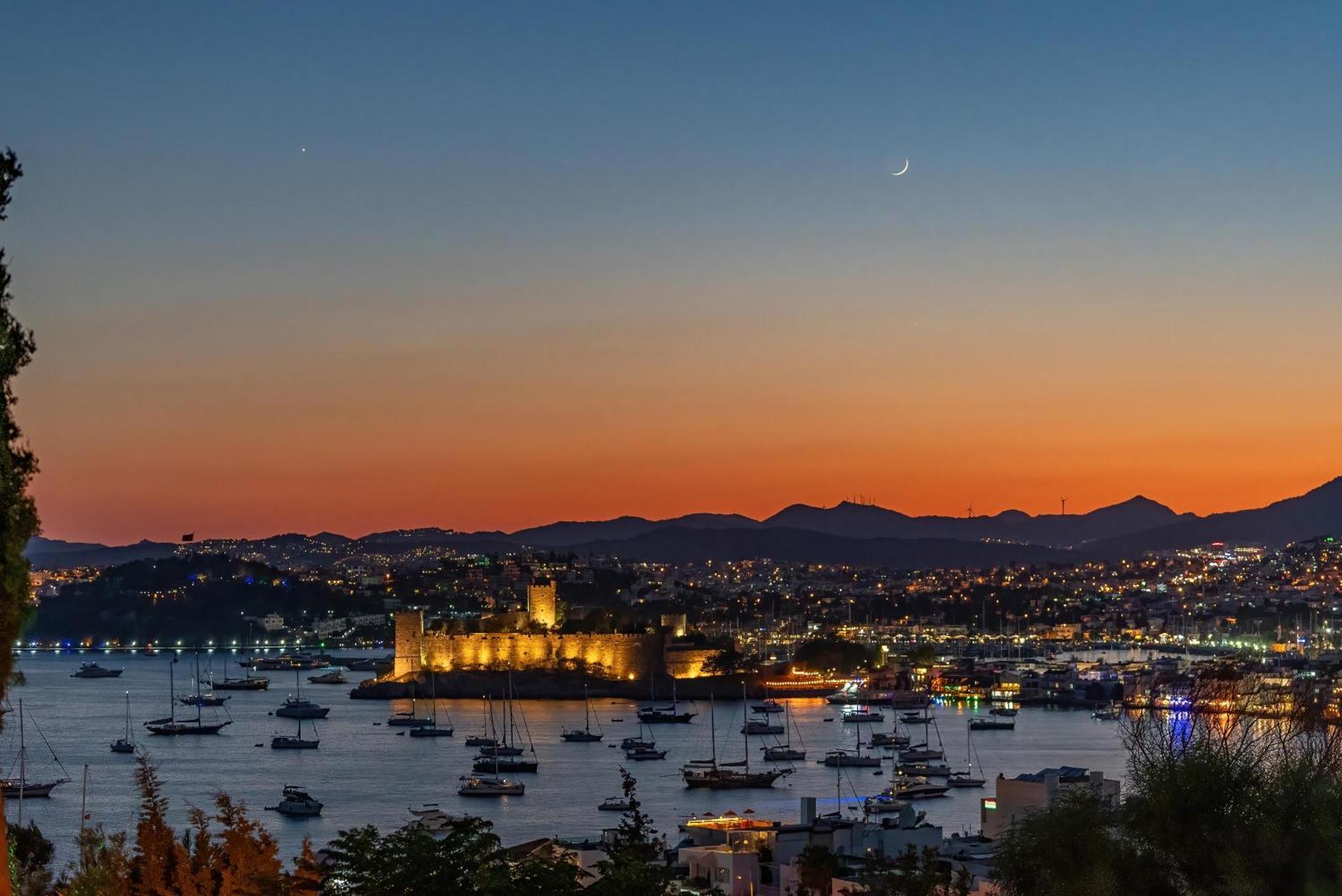 Manastir & Hotel