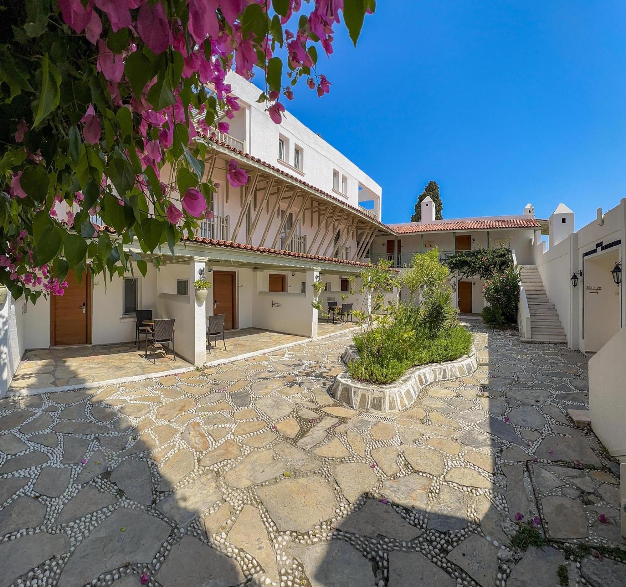 Hotel Manastir &