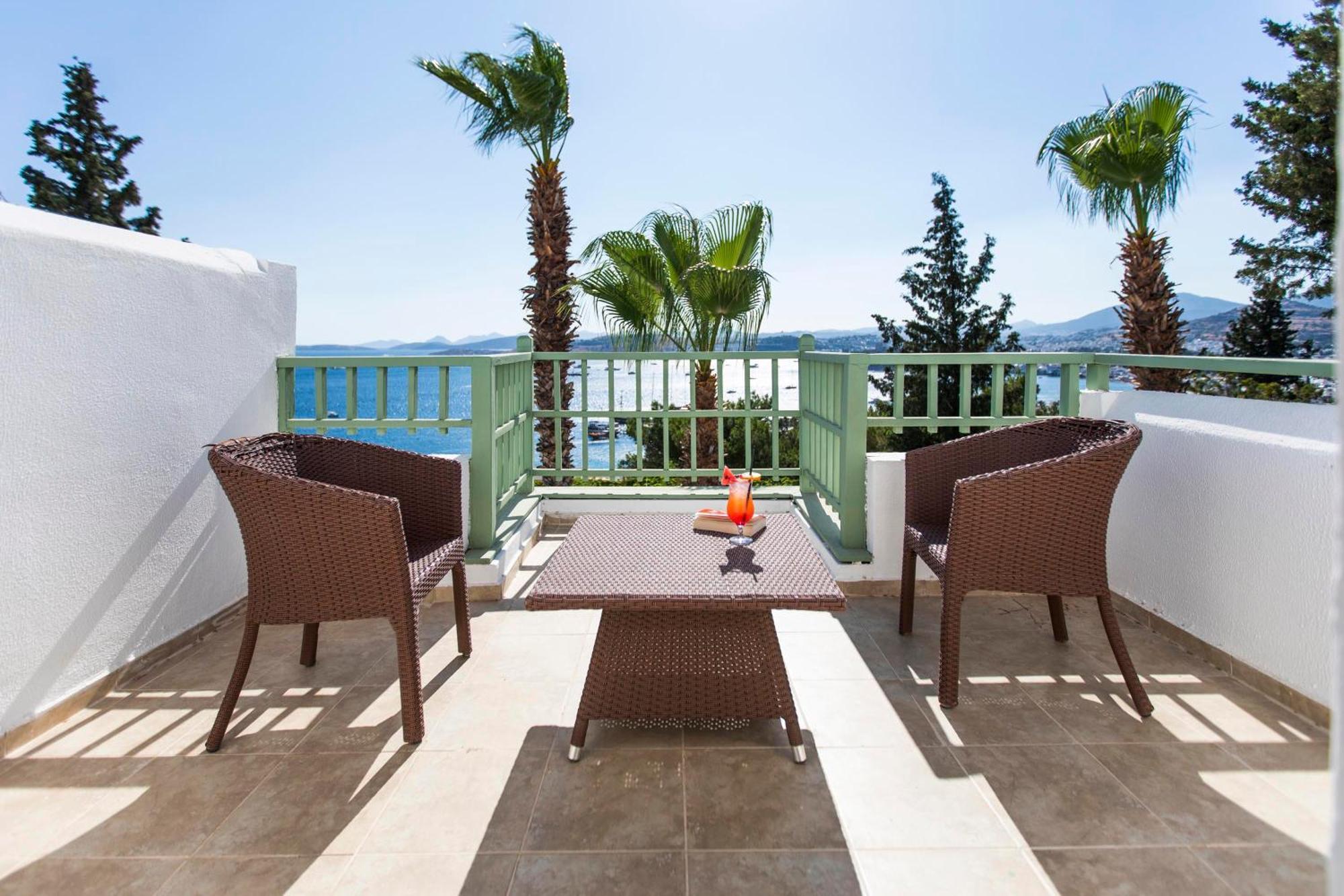 Hotel Manastir & 4*