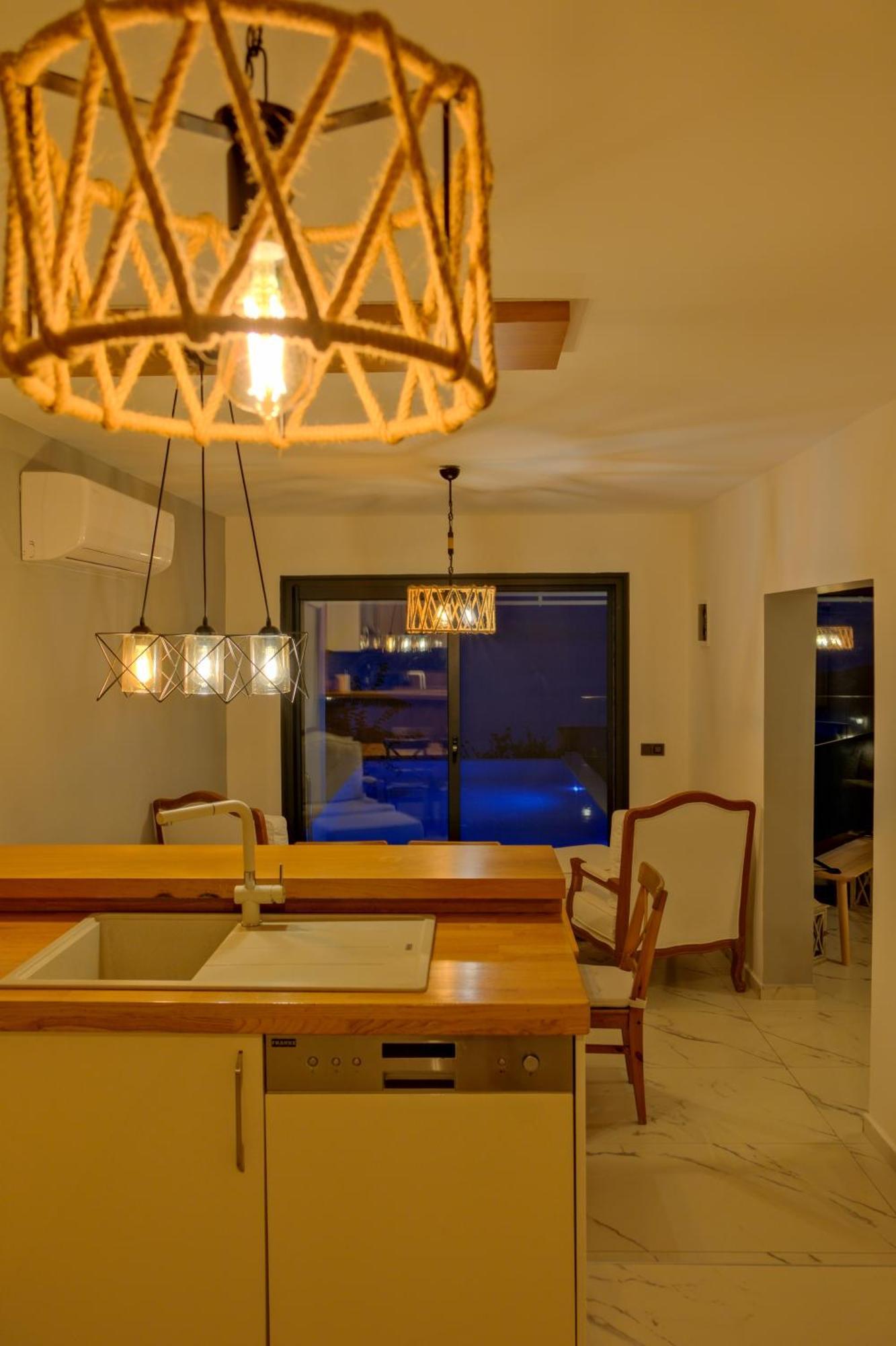 Villa Aleph-kiralik Muestakil Havuzlu Luex *