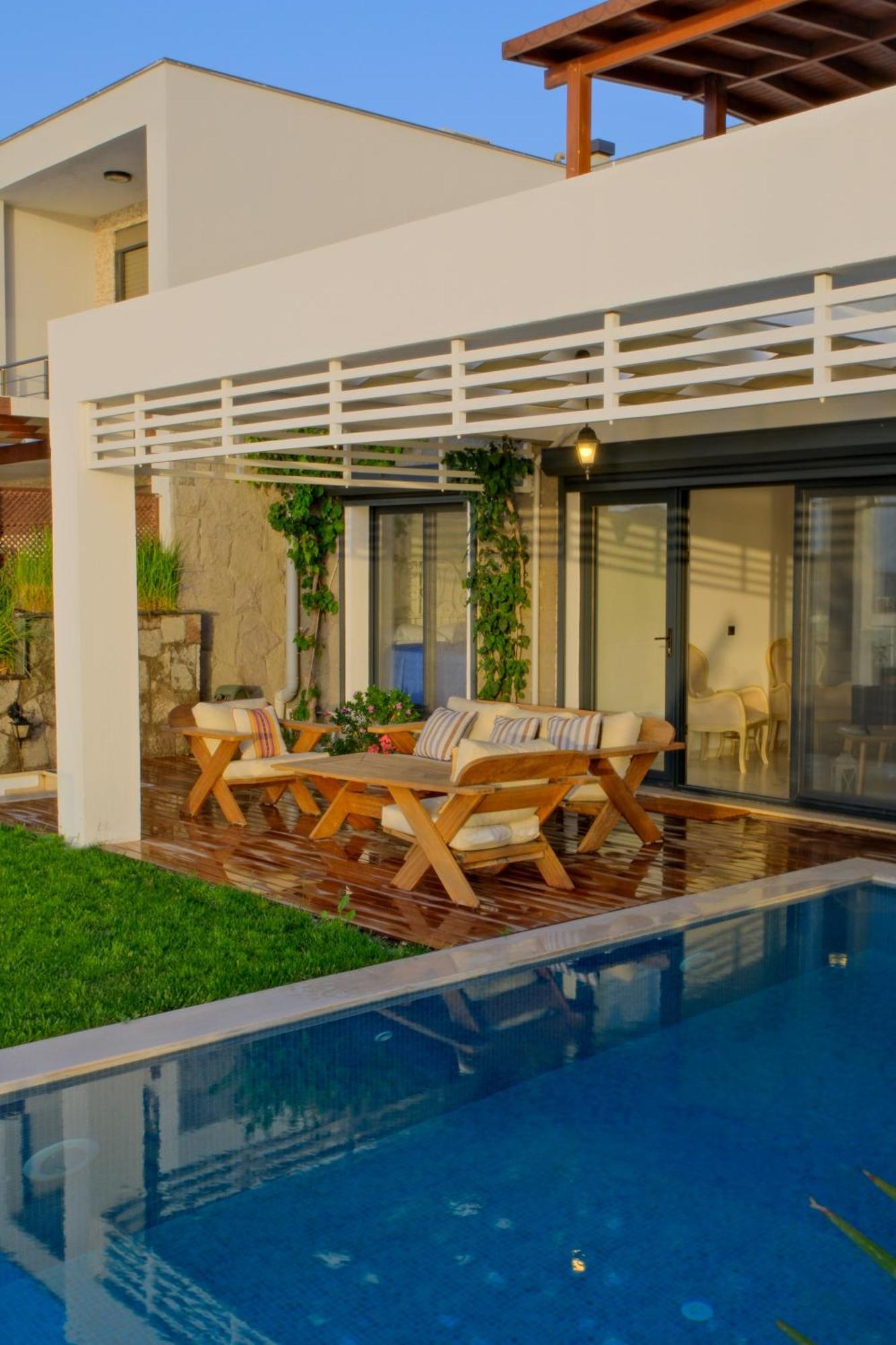 Villa Aleph-kiralik Muestakil Havuzlu Luex