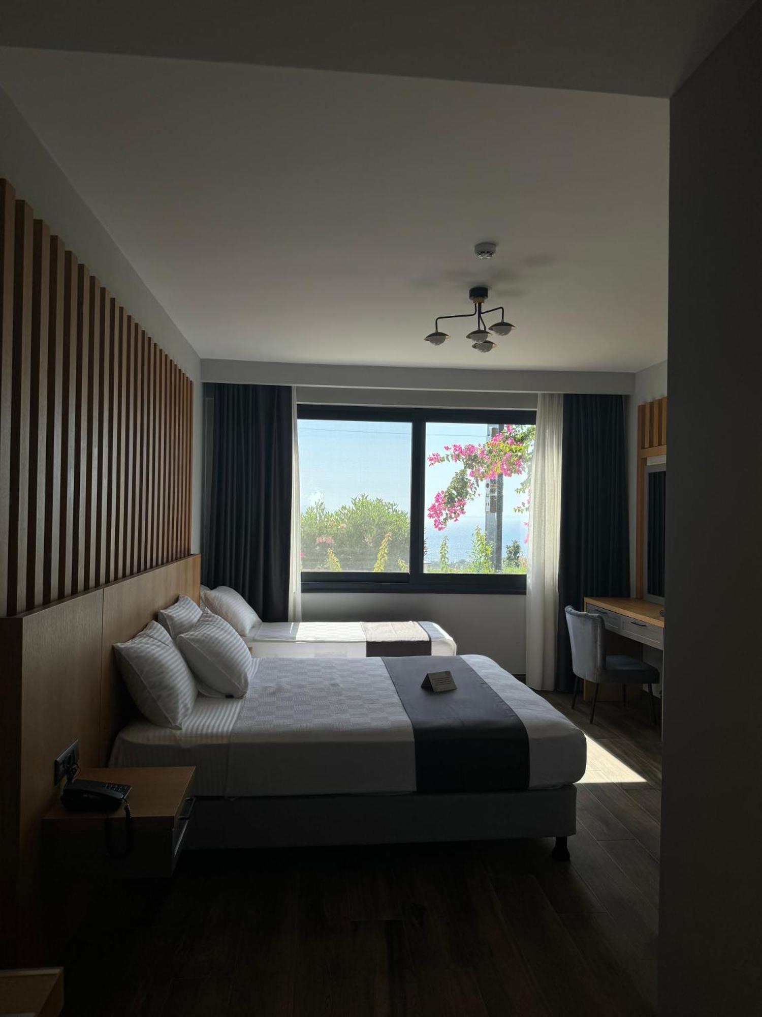 The Rest Port Argento Hotel *
