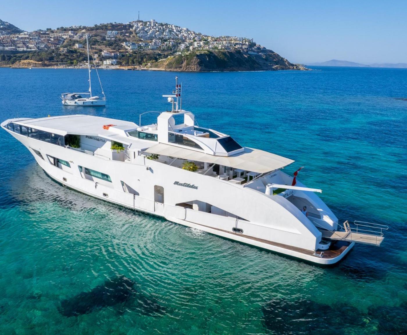 Yalikavak Matilda Mega Yacth Bodrum