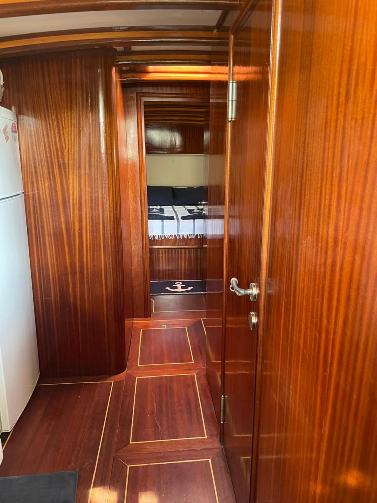 Botel Usta-k