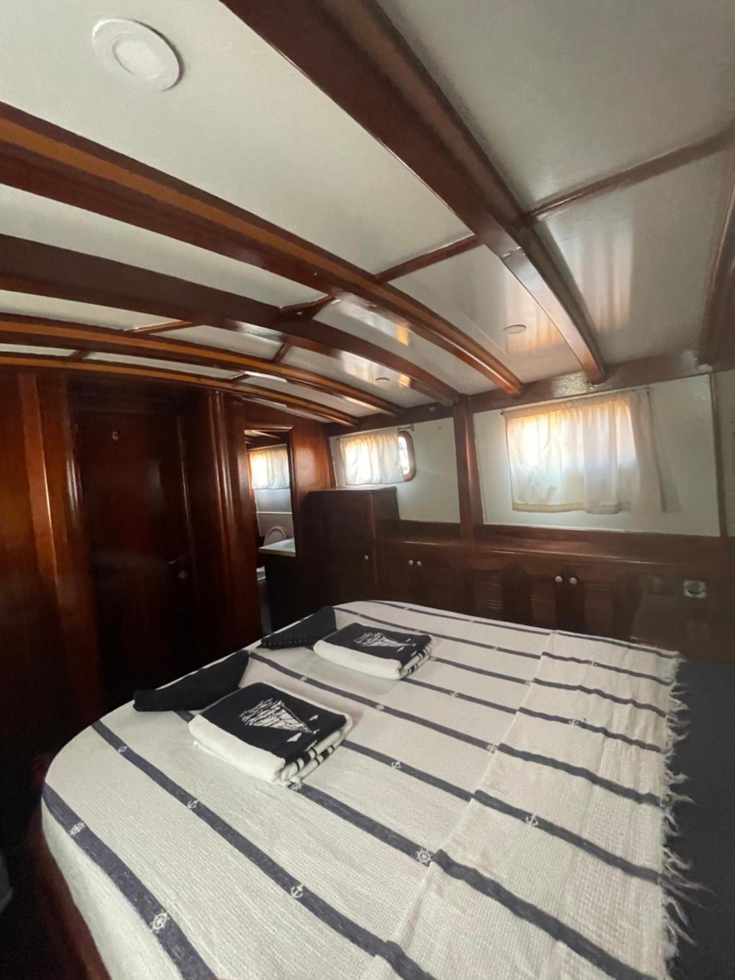Botel Usta-k