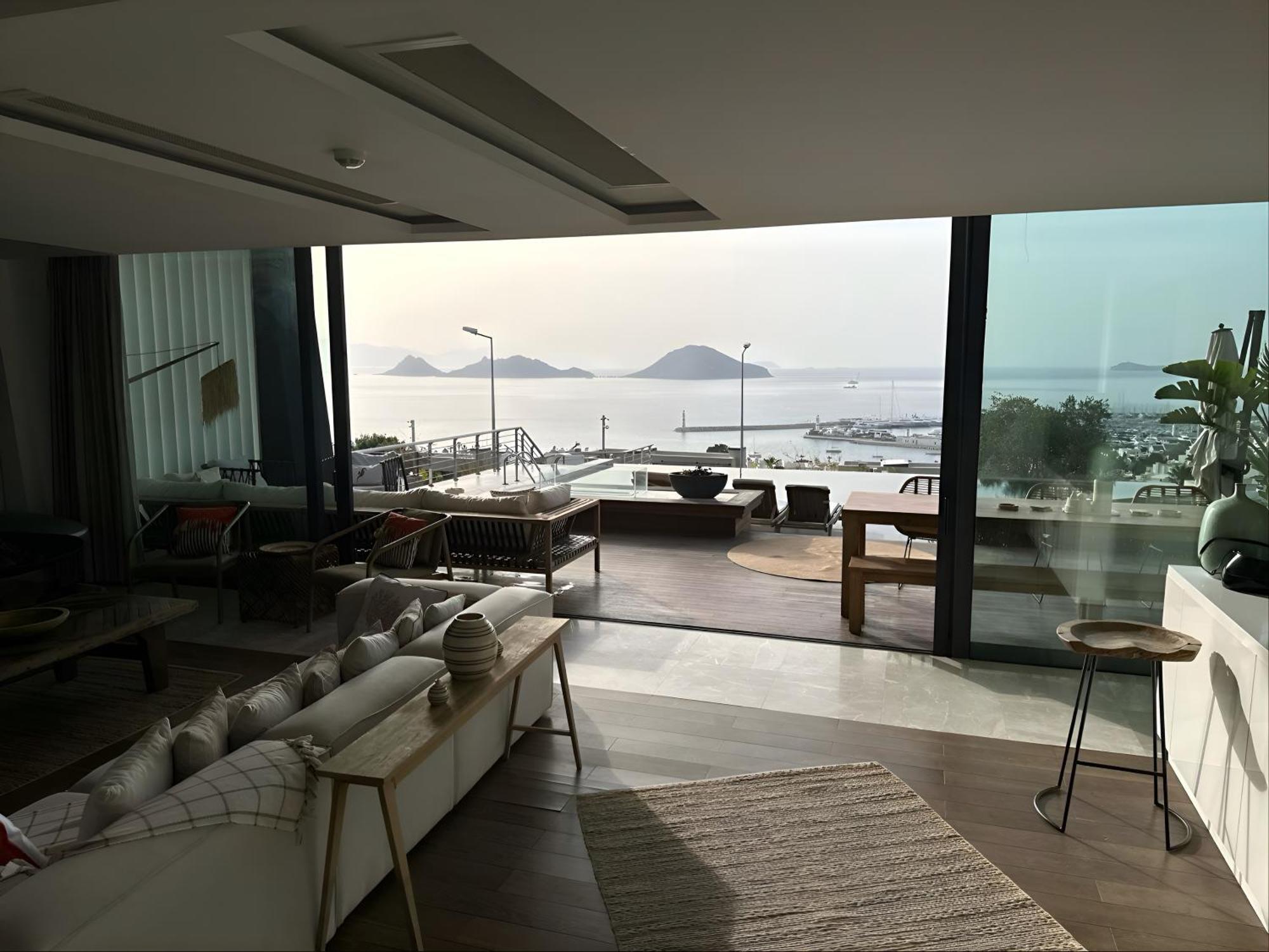 Marinhill - High Luxury Villa