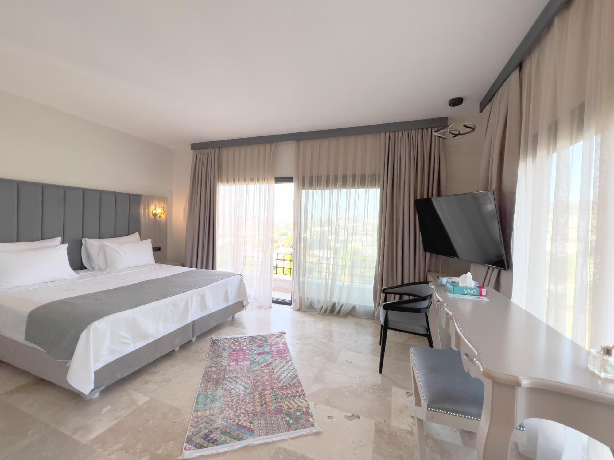 Bombien Luxury