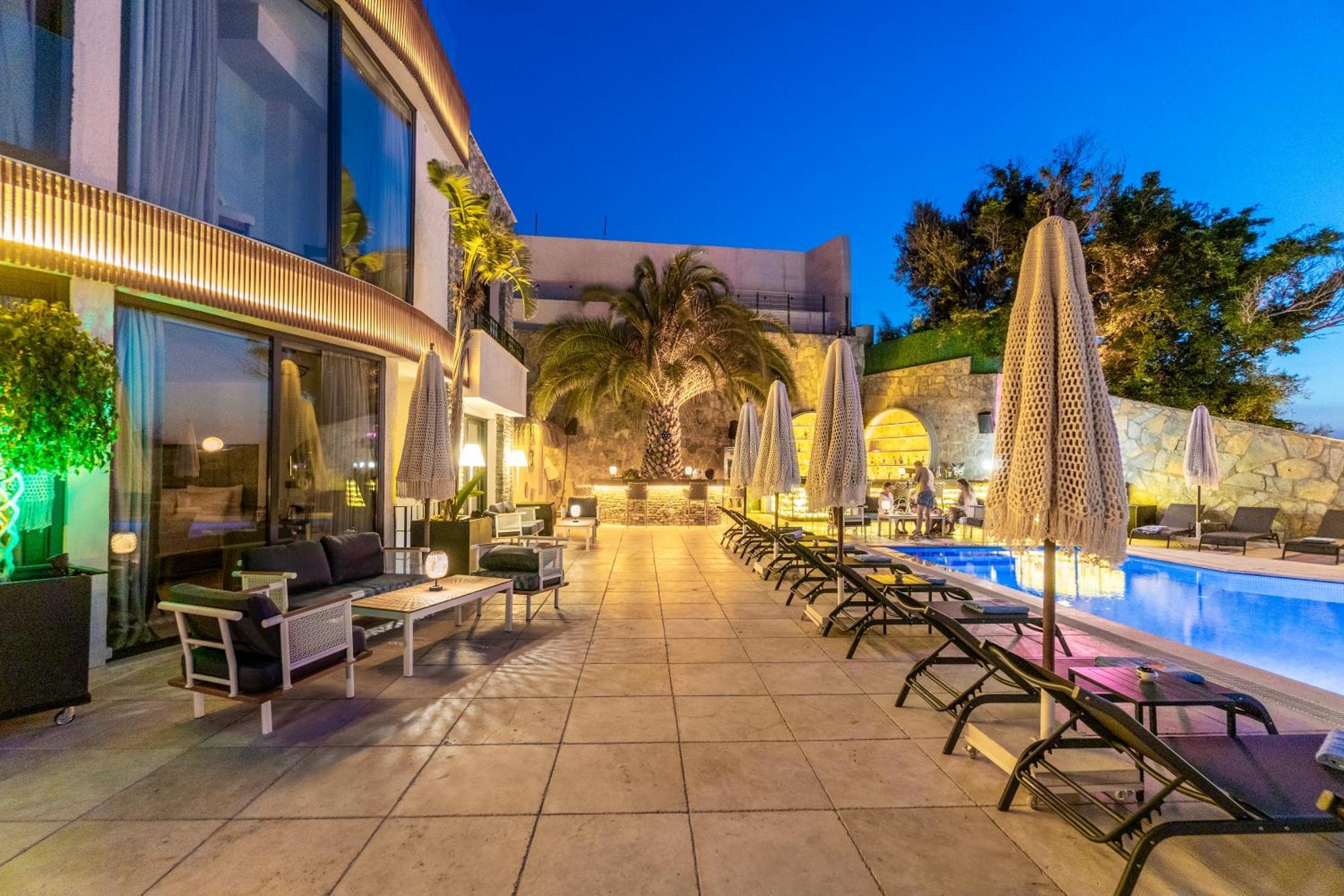 Hotel Bombien Luxury