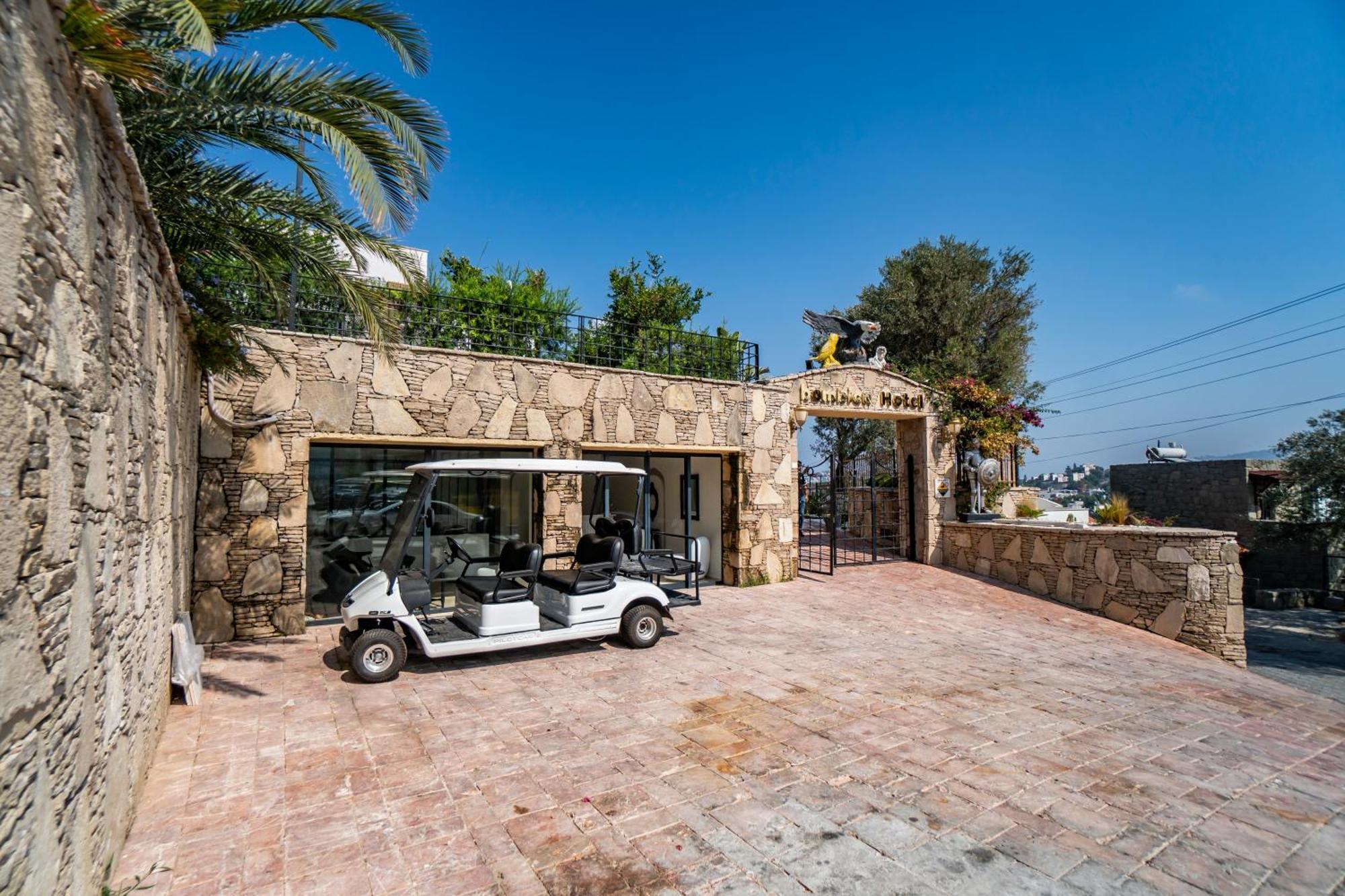 Hotel Bombien Luxury 4*