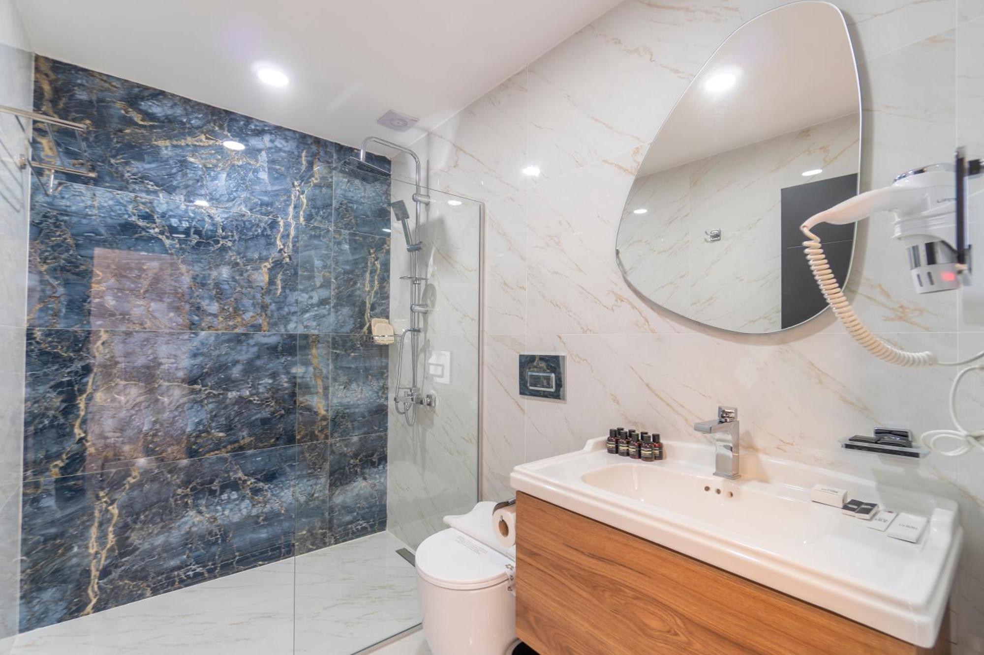 Hotel Bombien Luxury 4*