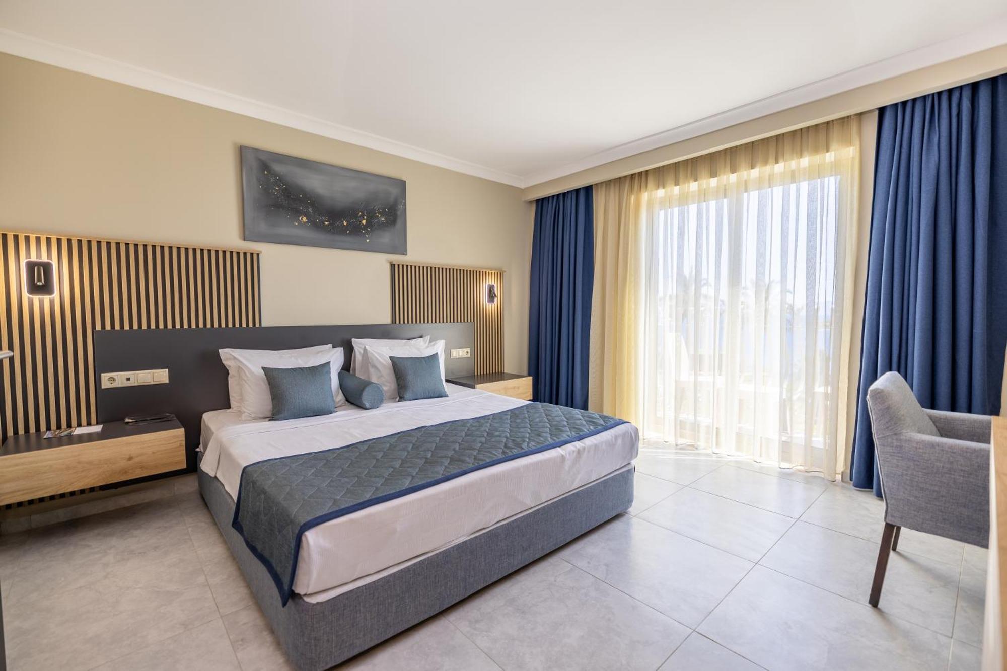 Yasmin Hotel 5*