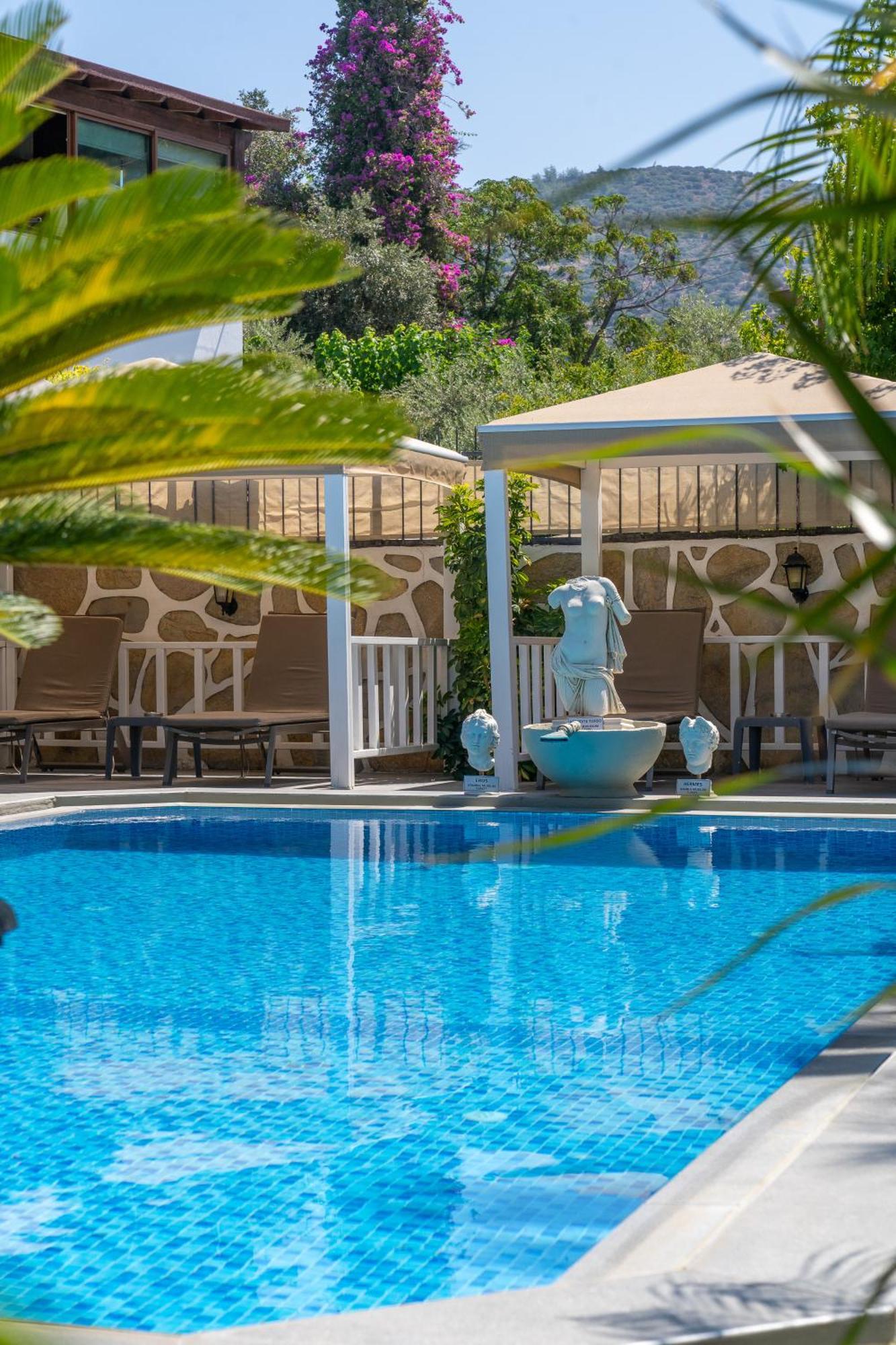 Otel Artunc 3*