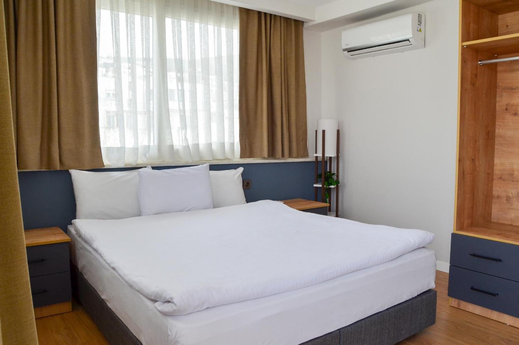 Loca Centre Apartment *