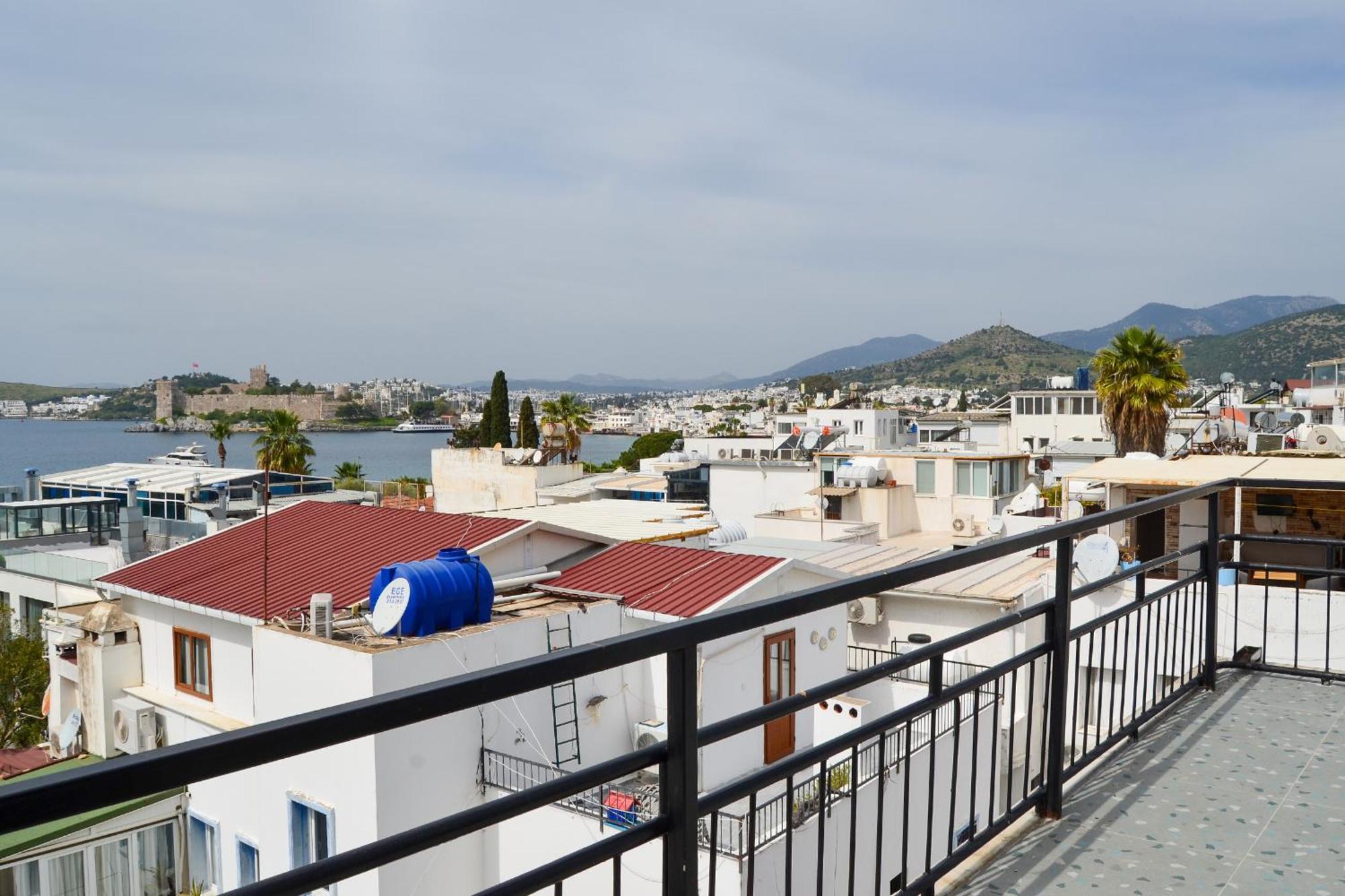 Loca Centre Apartment