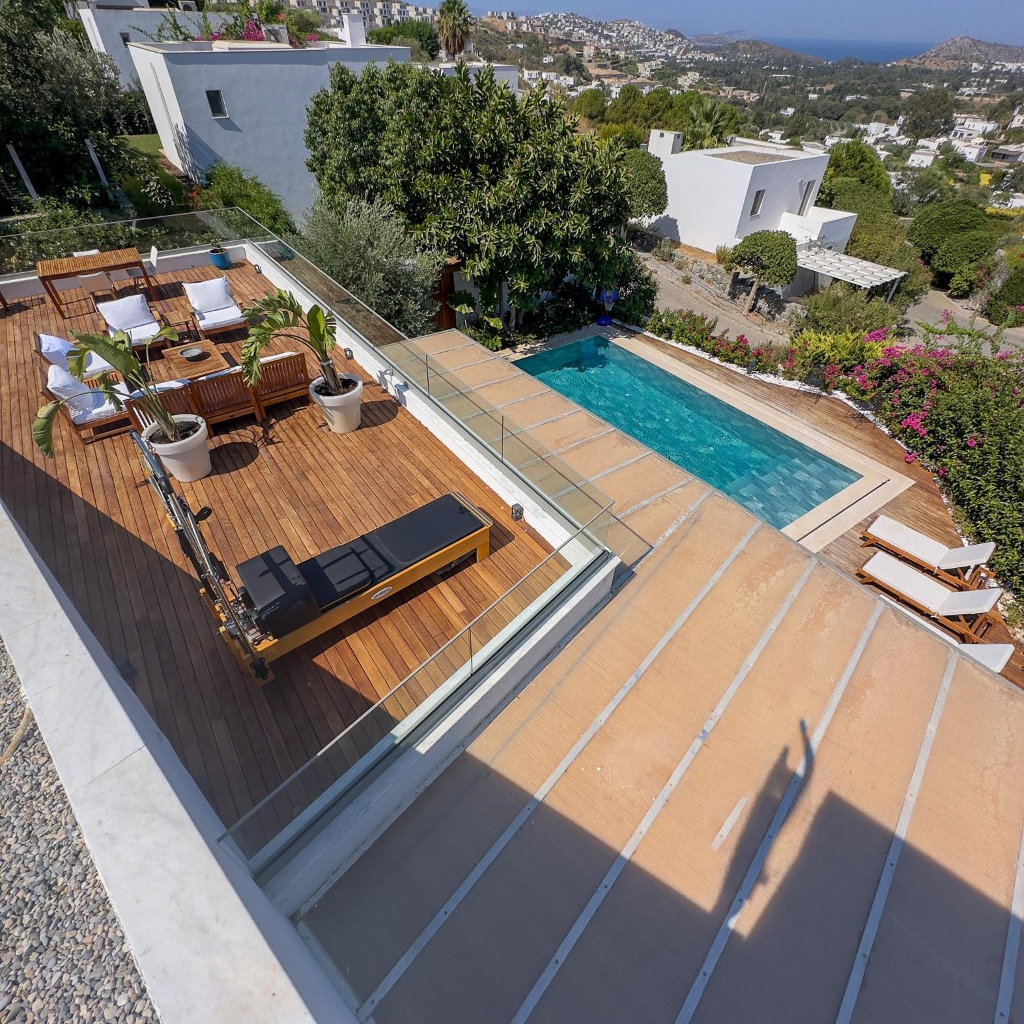 The Sunset Pavilion - Pool & 6br Villa *