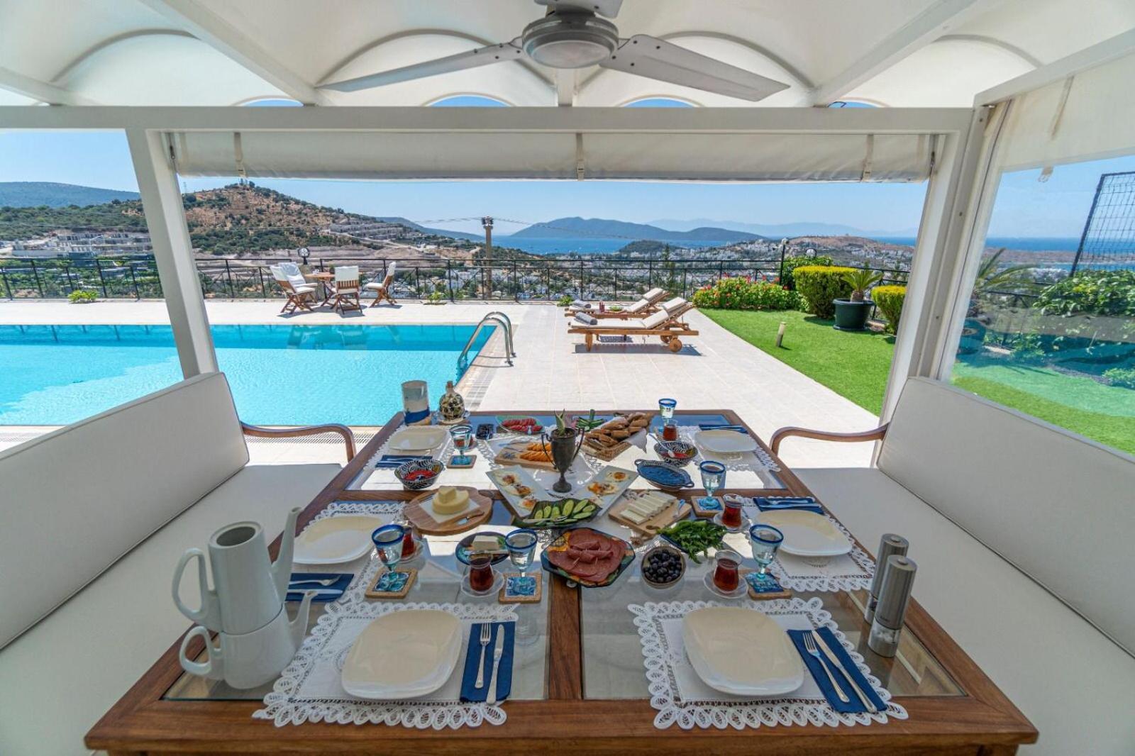 Casandra Private Pool Villa