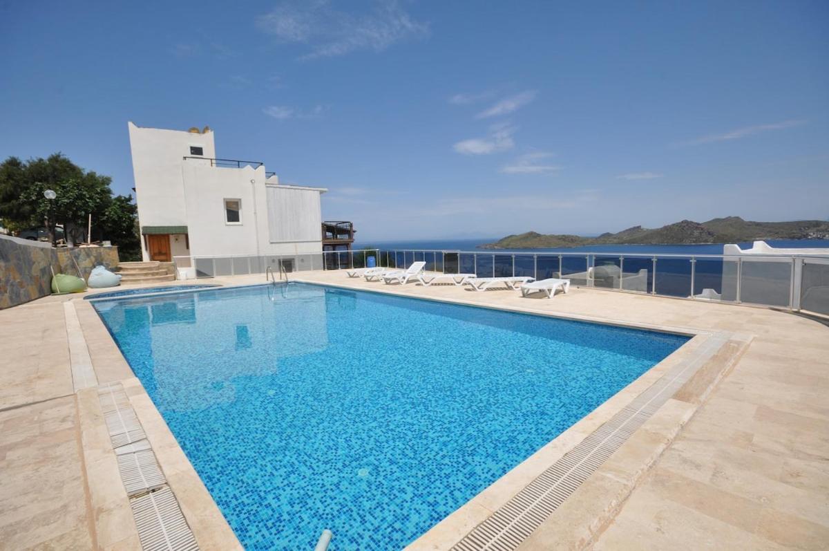 Ella Sea View Yalikavak Shared Pool Villa Bodrum