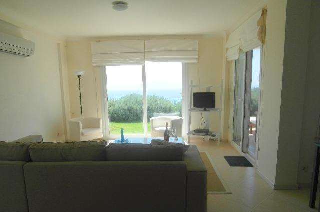 Denize Sifir Luex Villa