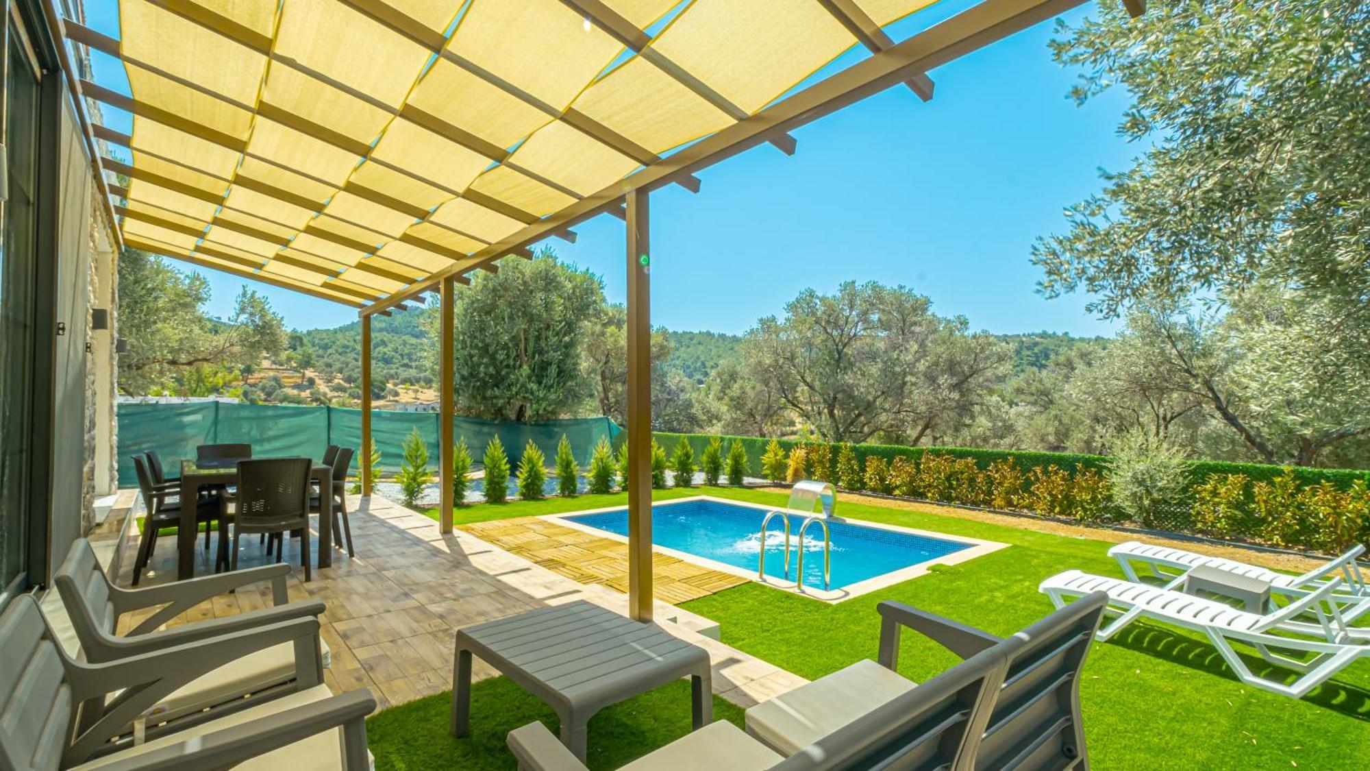 Lena Private Pool *