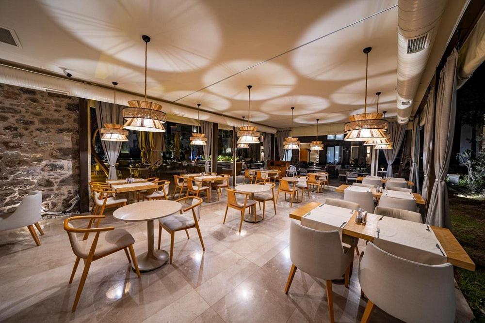 Villa Renovu Premium *