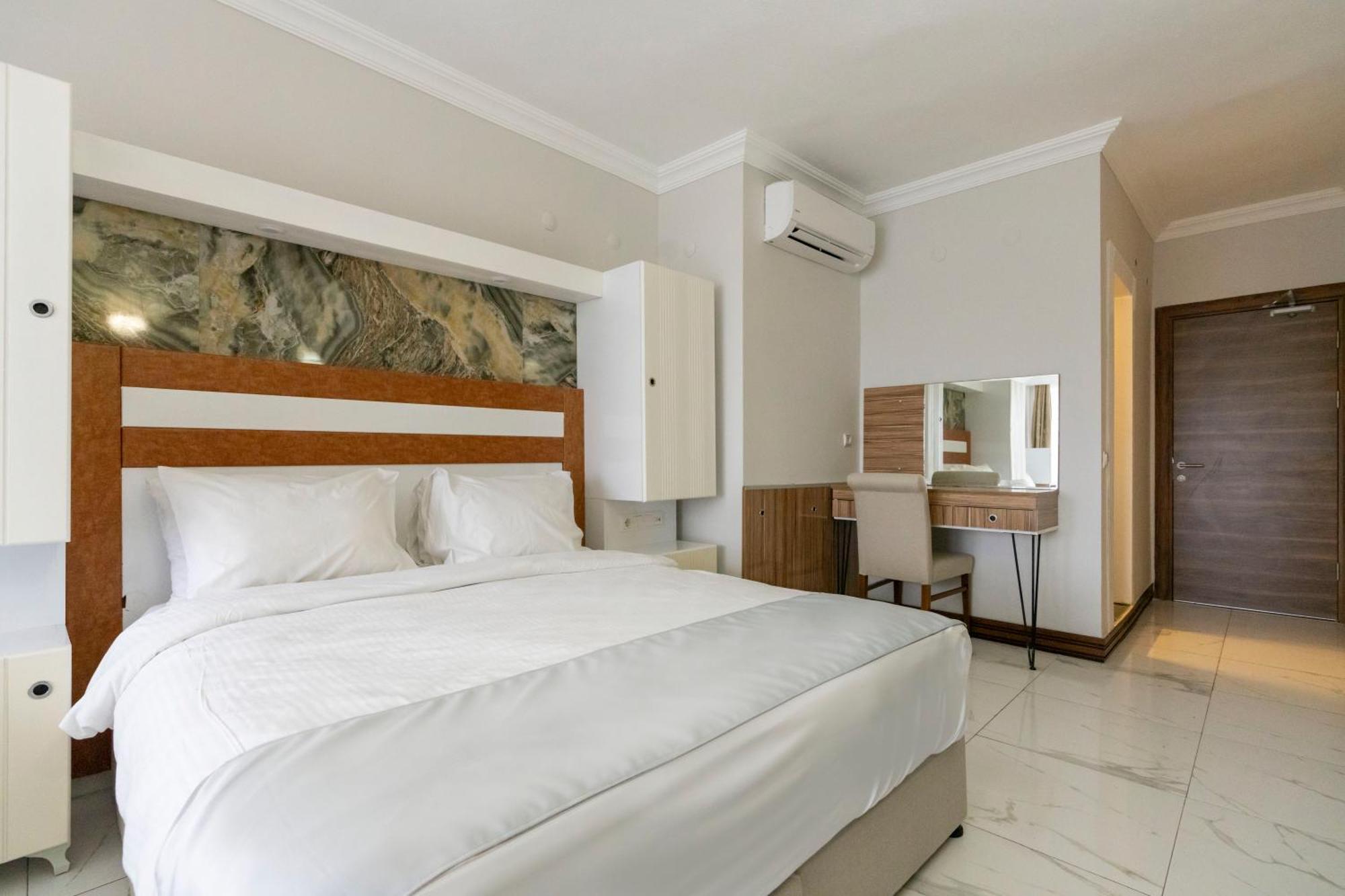 Hotel Sude *