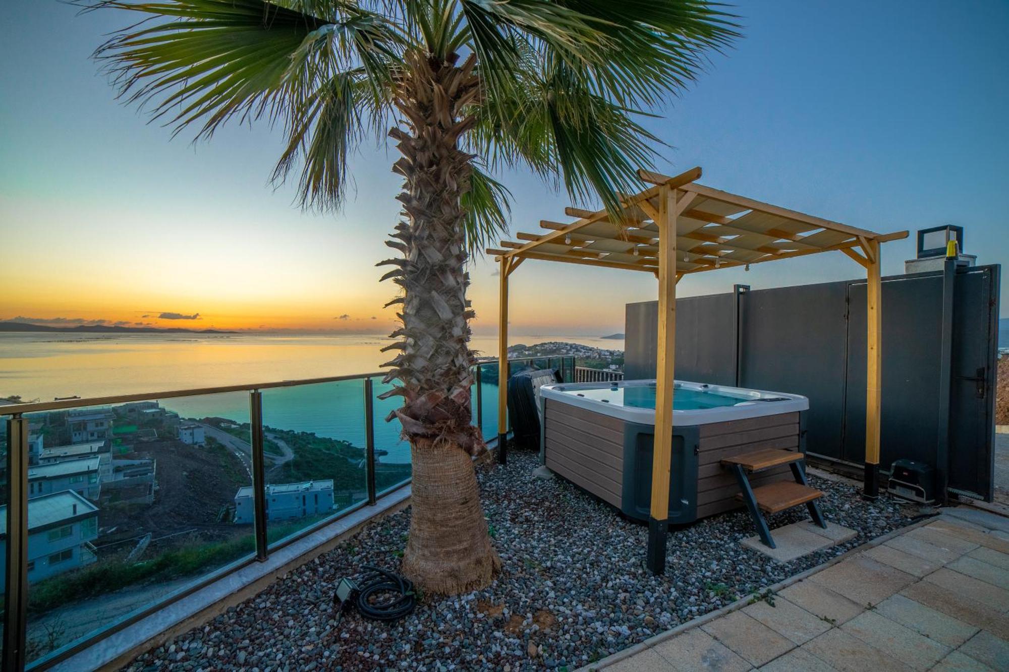 Atlantic Private Pool *