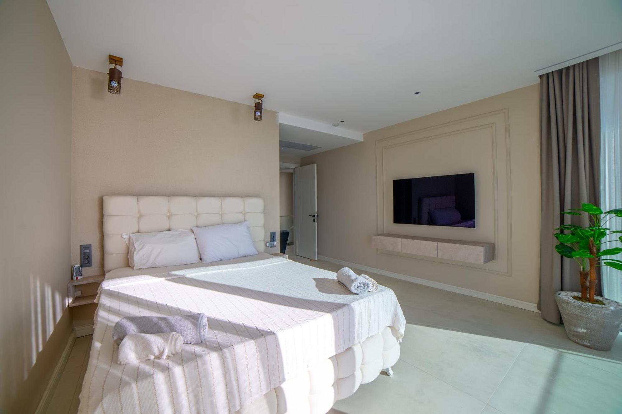 Atlantic Private Pool Villa *