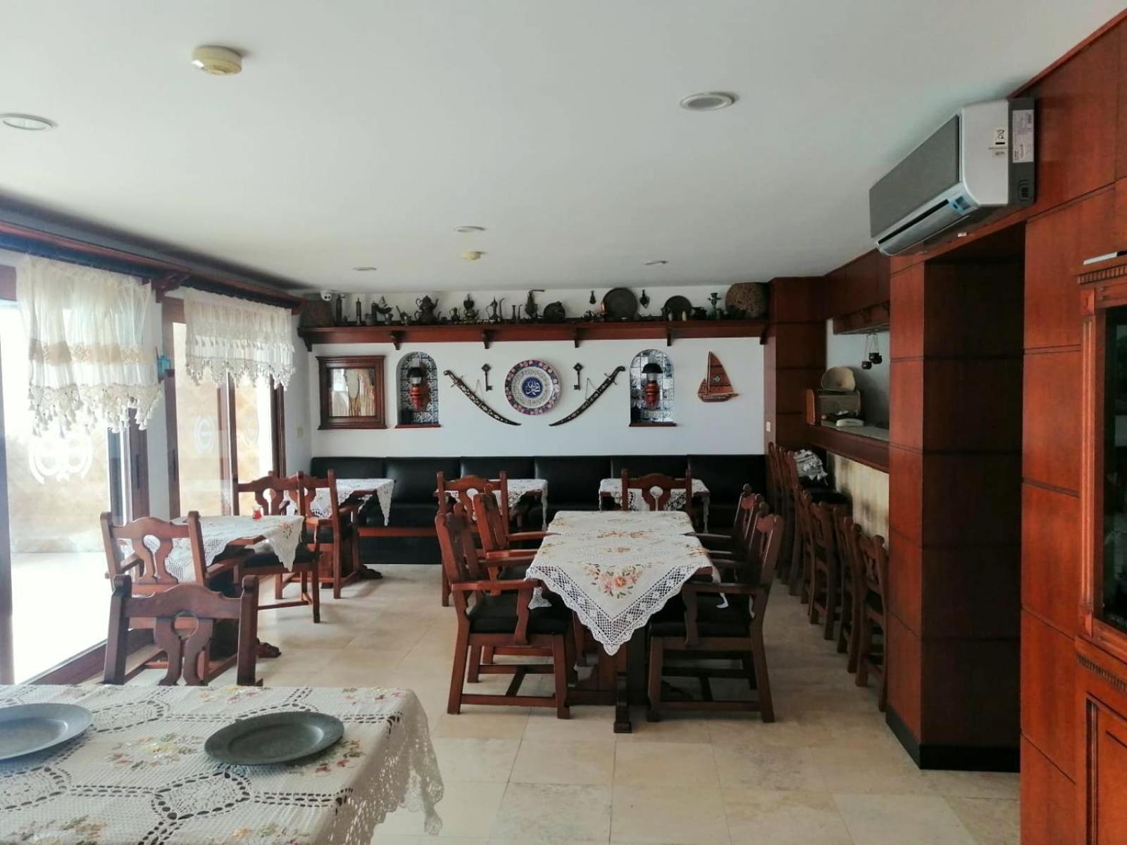Goezen Hotel *