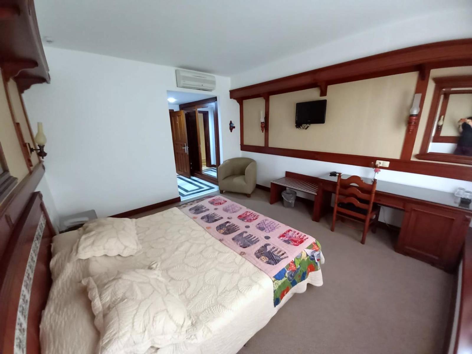 Hotel Goezen *