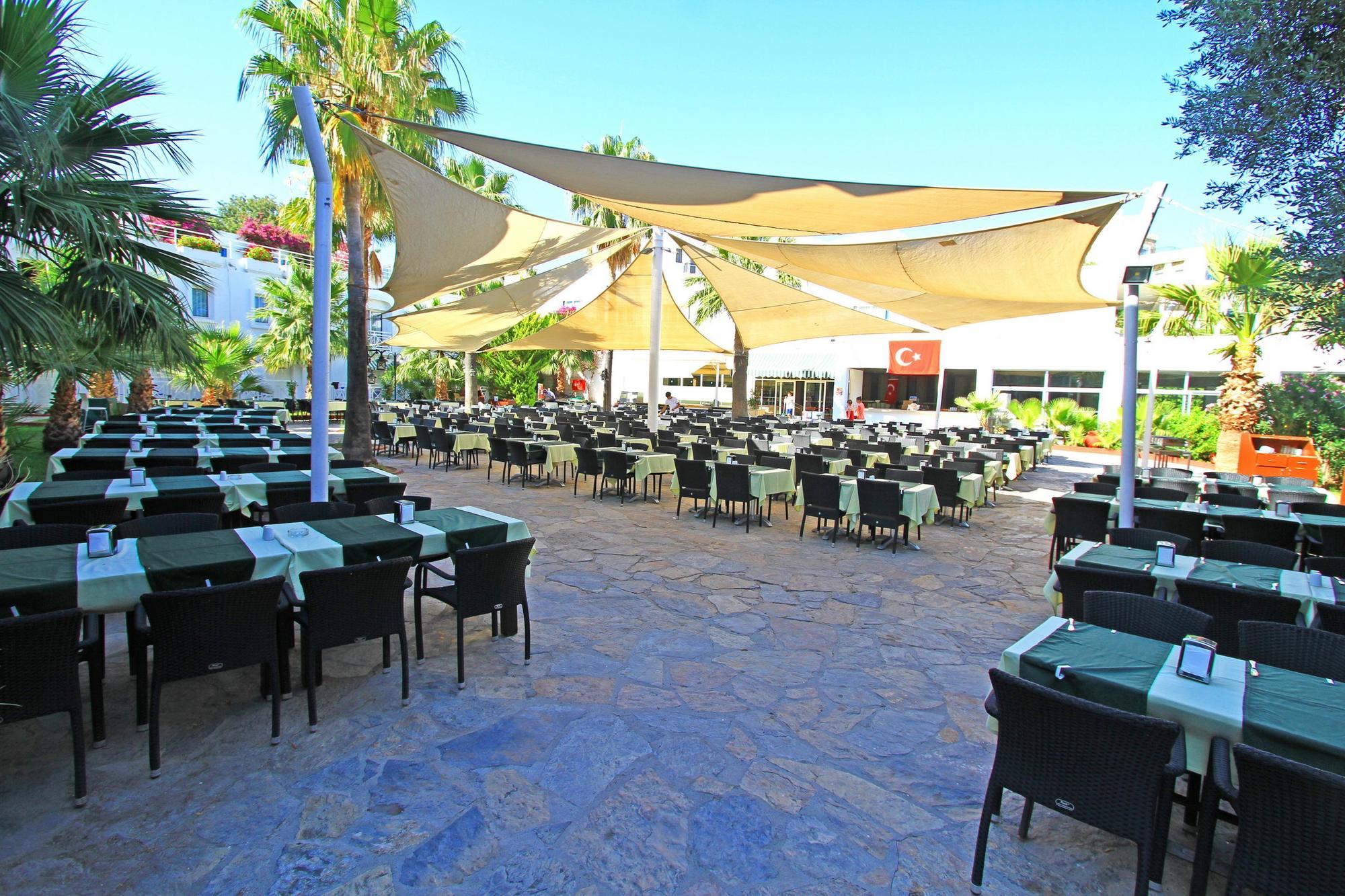 Resort Rexene