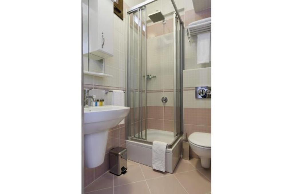 Hotel Asmin 3*