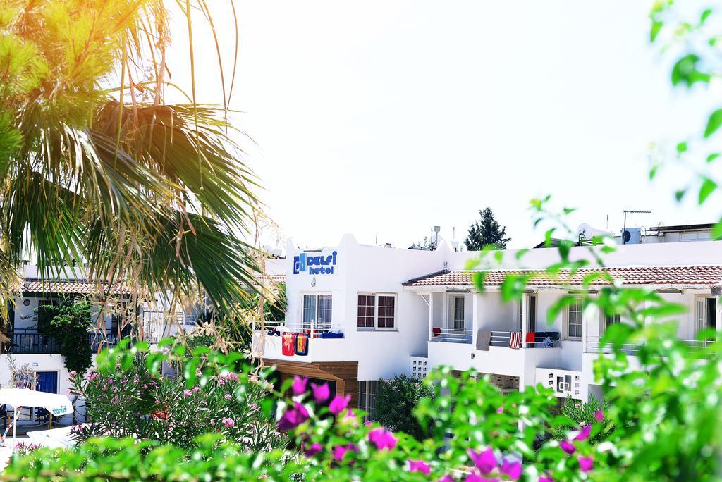 Otel Delfi & Wellness Center 2*