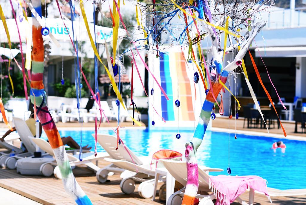 Otel Delfi & Wellness Center 2*