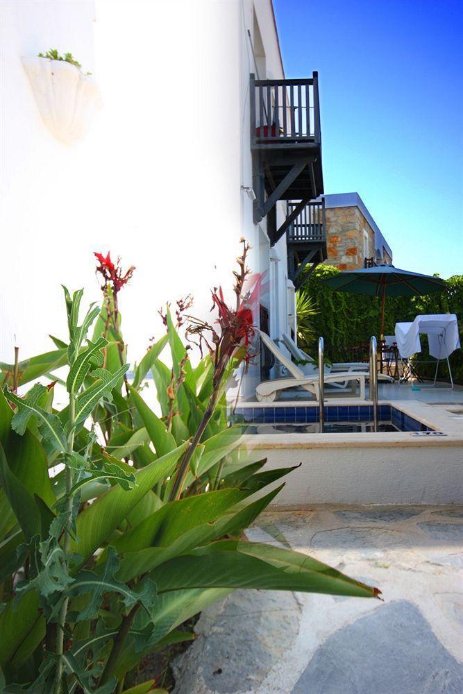 Emelce Apart Aparthotel