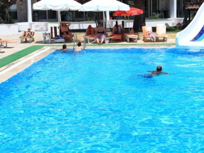 Hotel Delfi & Wellness Center 2*