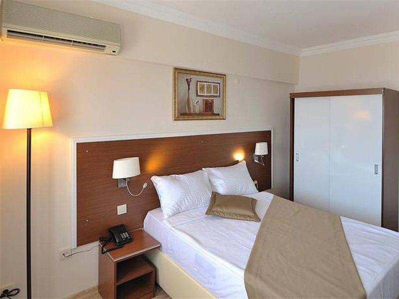 Hotel The Life Gumbet Hill 4*