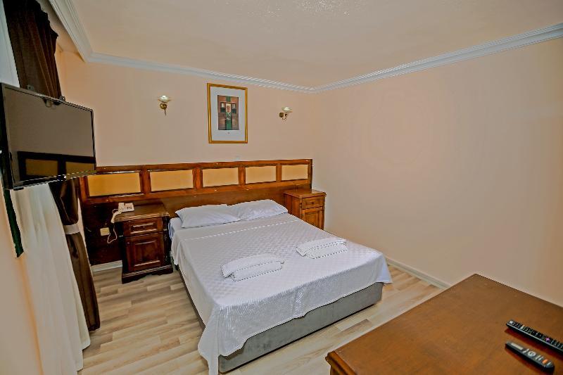 Skylife Hotel 3*