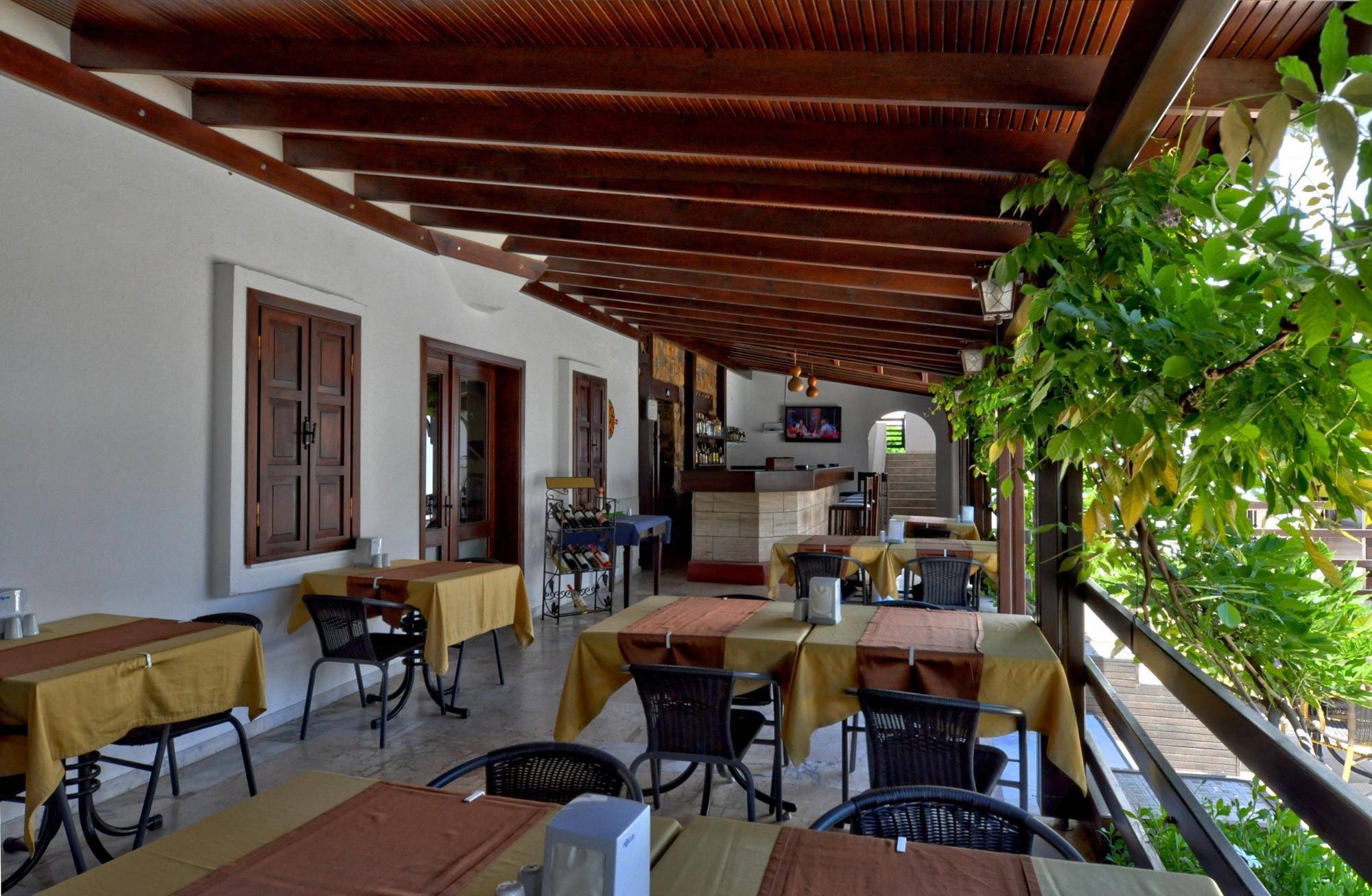 Atrium Hotel