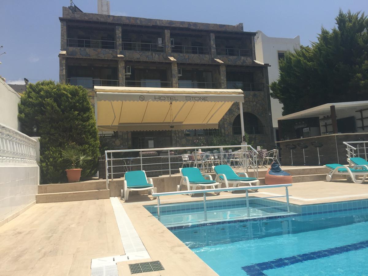 Stone Hotel *