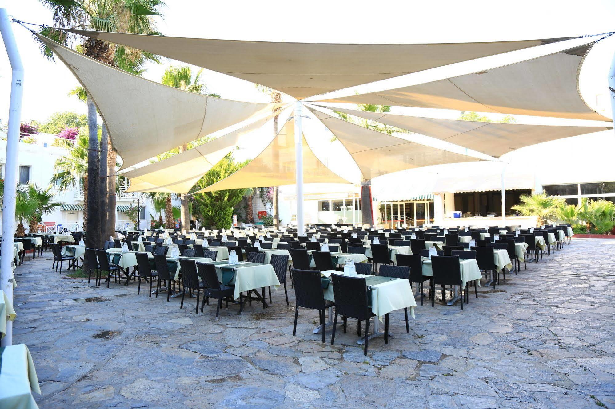 Rexene Resort 4*