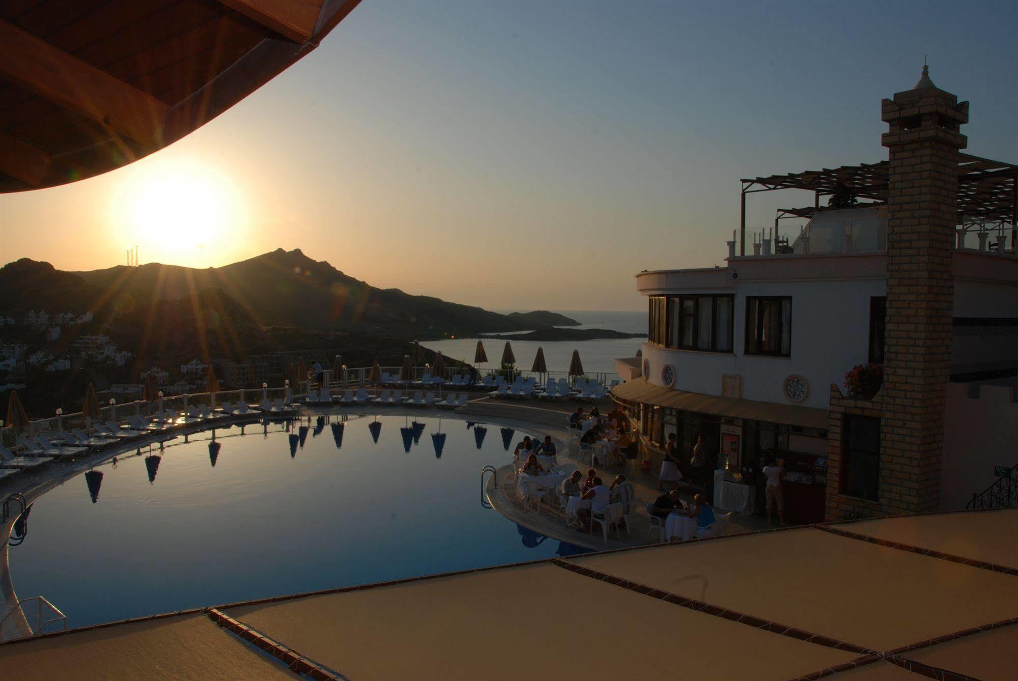 Family Belvedere Hotel 3*