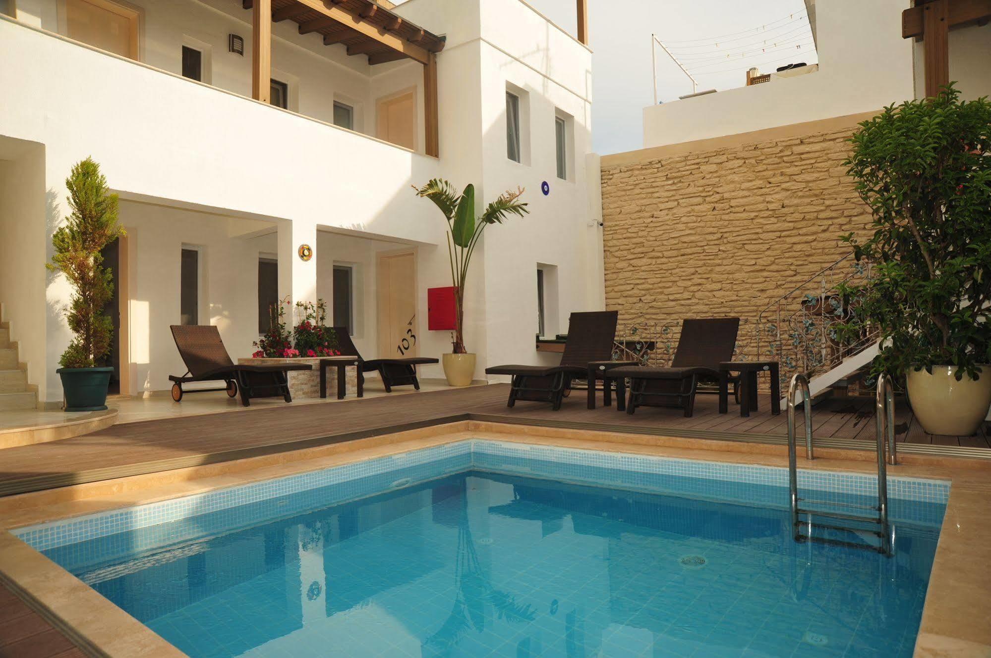 7 Art Feslegen By Egeos Bodrum