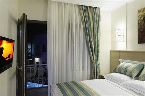 Hotel Asmin 3*
