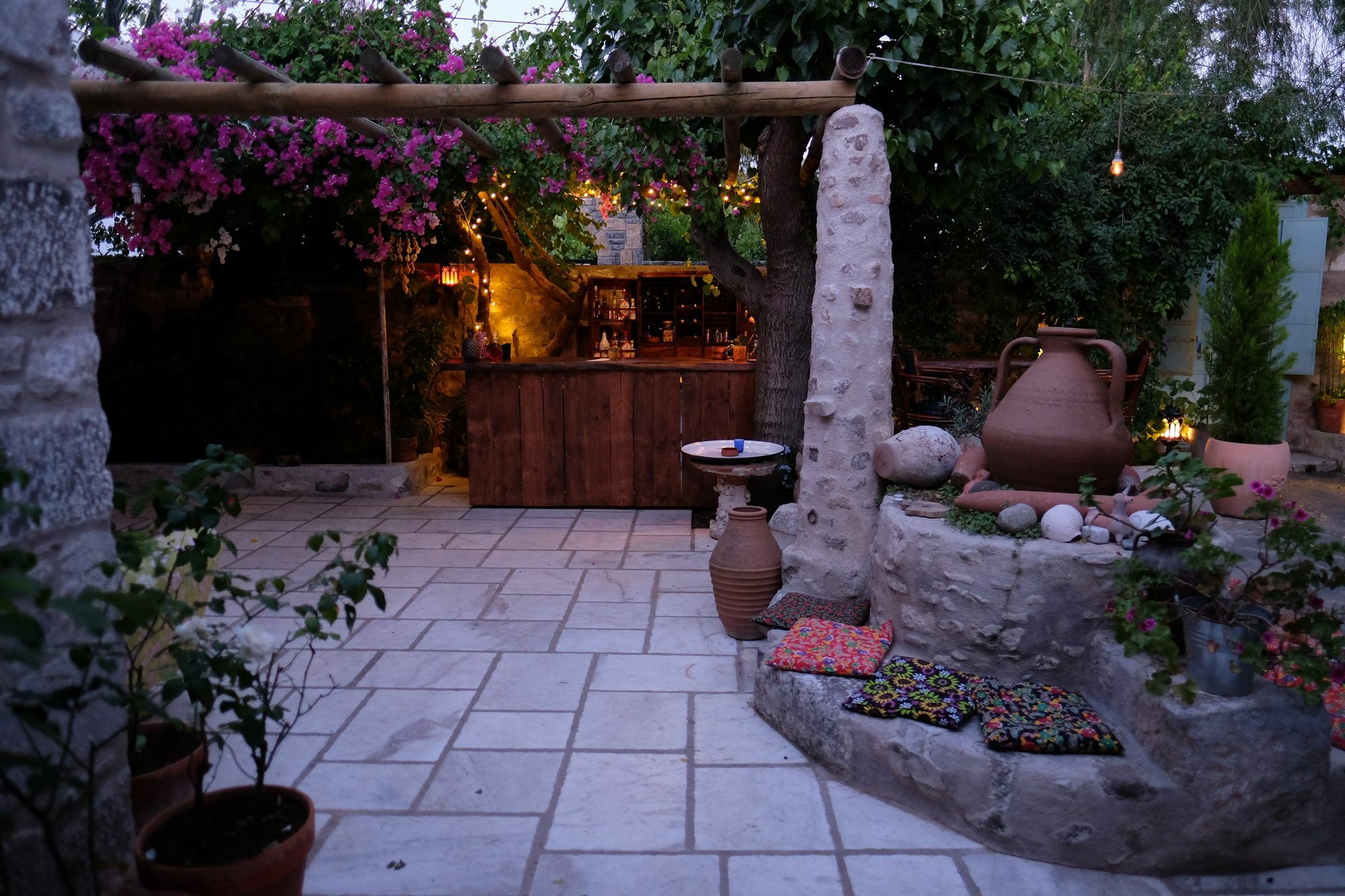 Ha La Bed & Breakfast