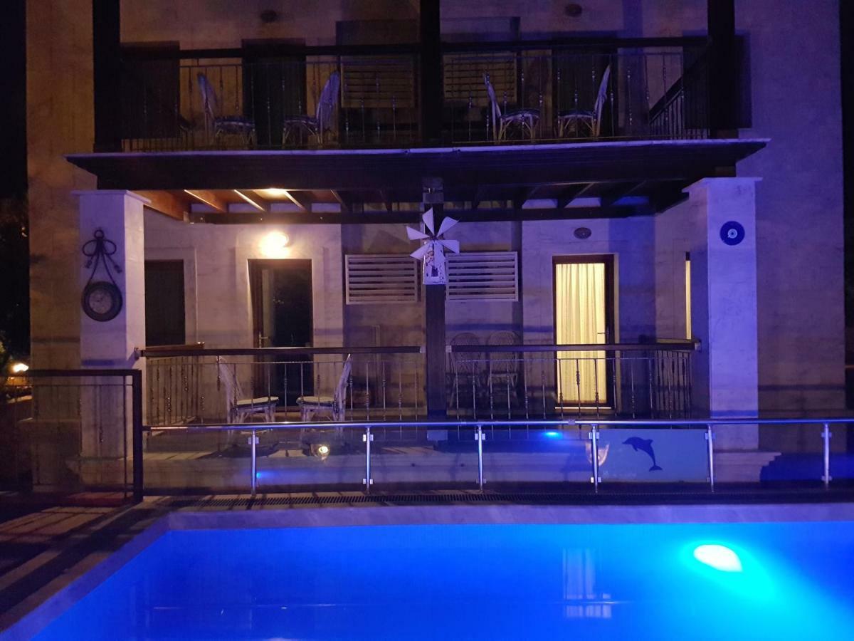 Stone House 3*