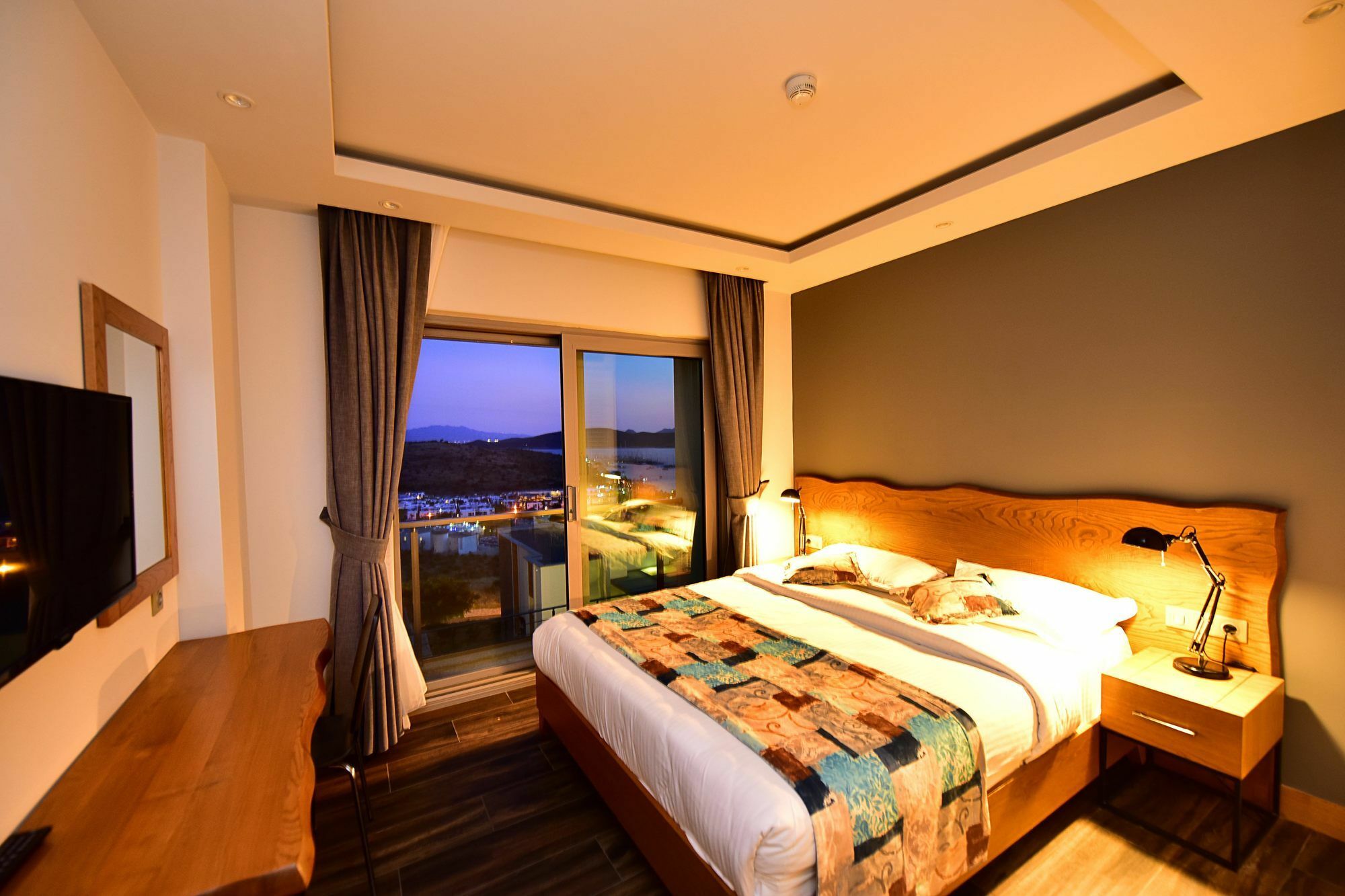 Degirmenburnu Aparthotel 3*