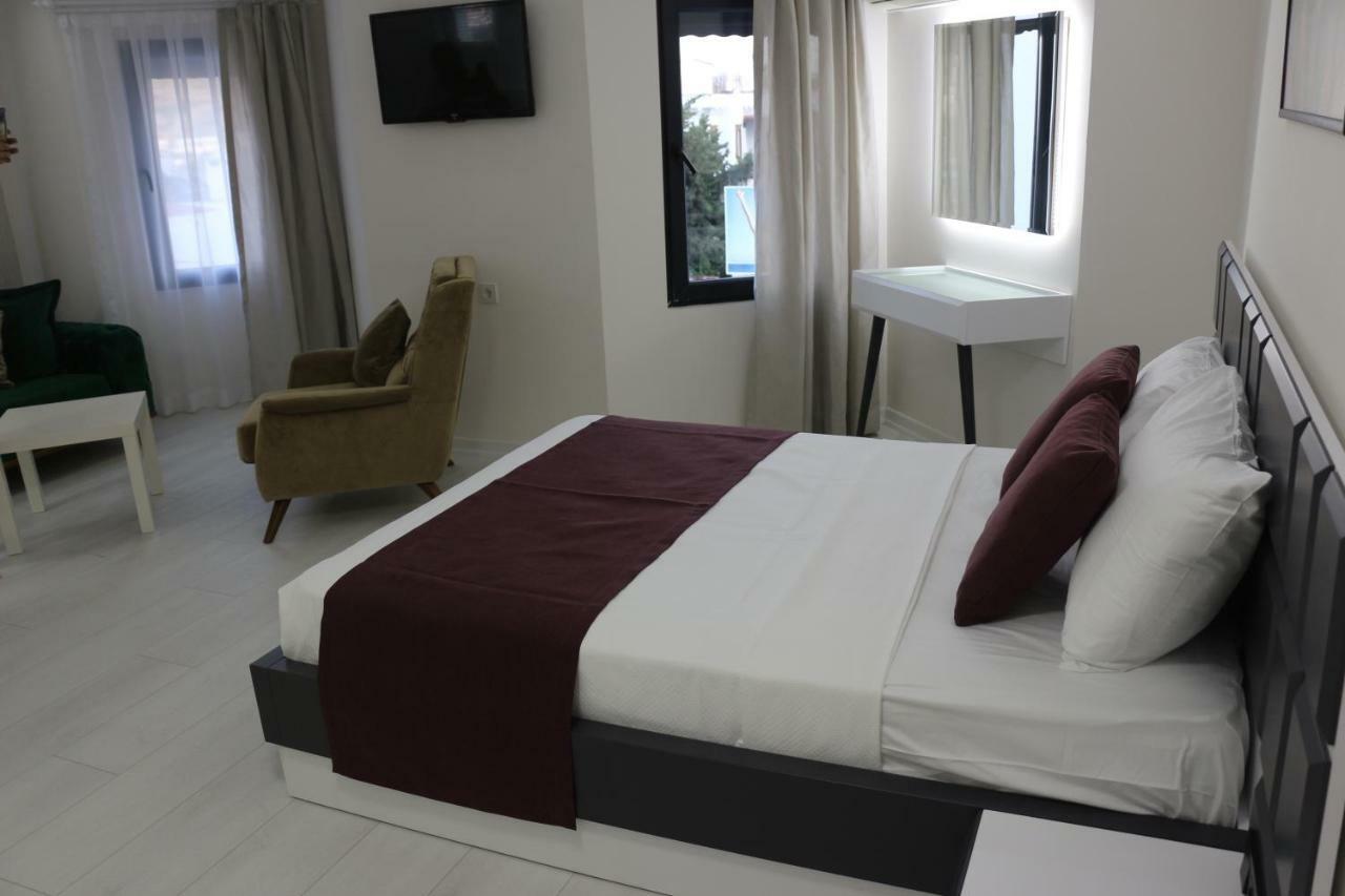 Wb Weekend Aparthotel 3*