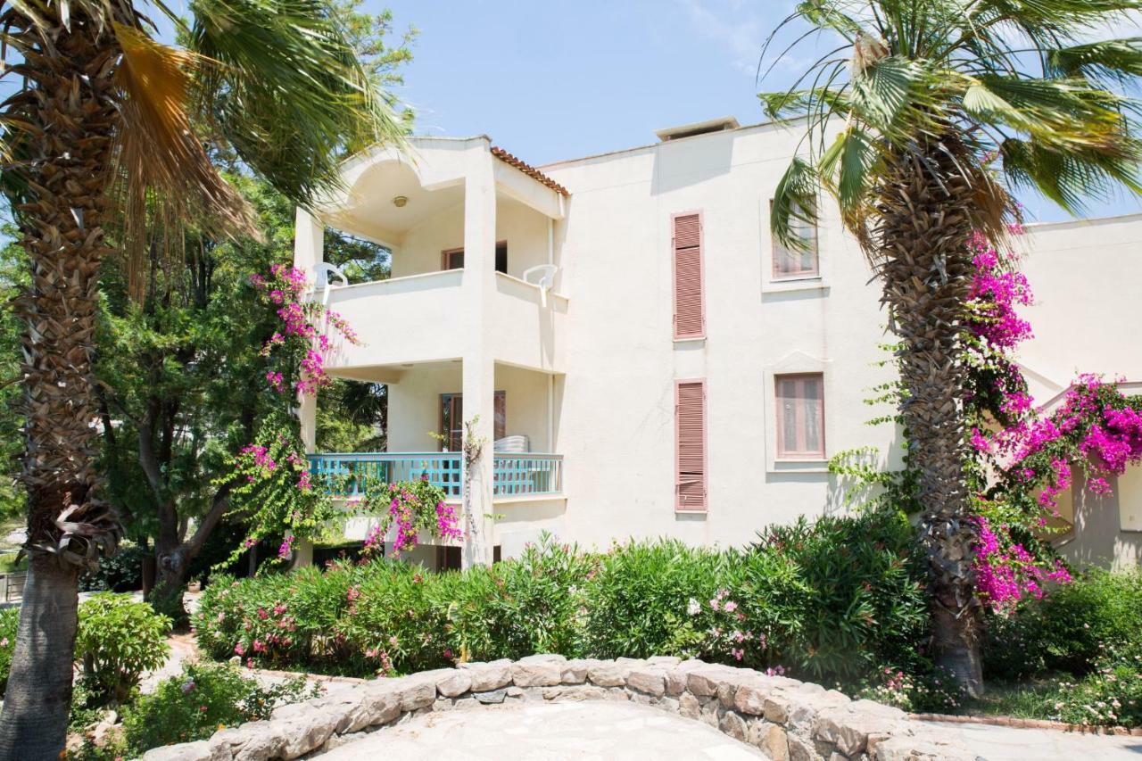 Tilkicik Yali Daireleri Club Flipper Yalikavak Tatil Evi