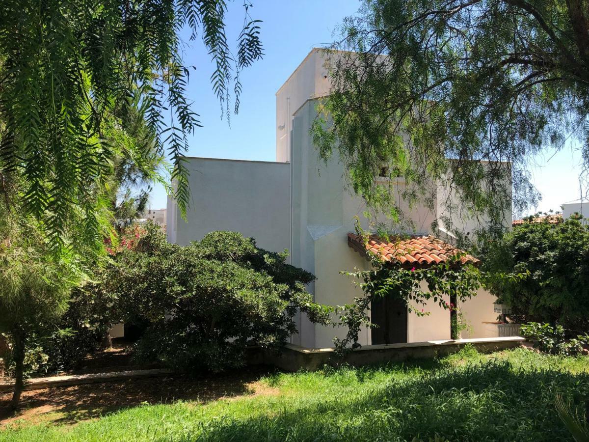 Bankev Sitesi Kargi Koyu Ilginlar Plaji Bodrum