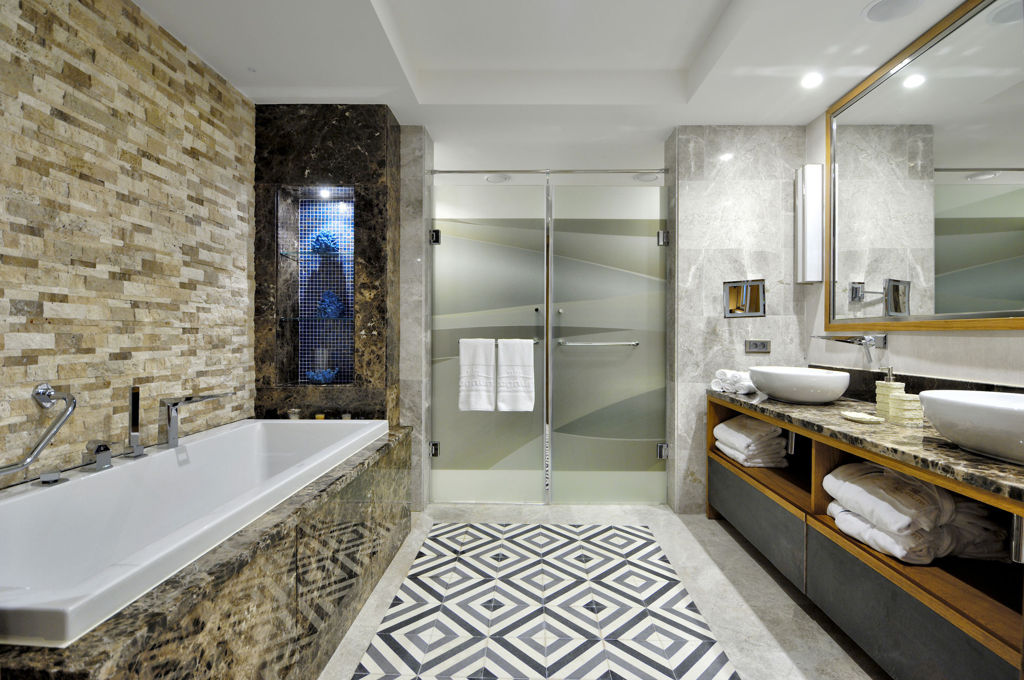Regnum Escana 3*